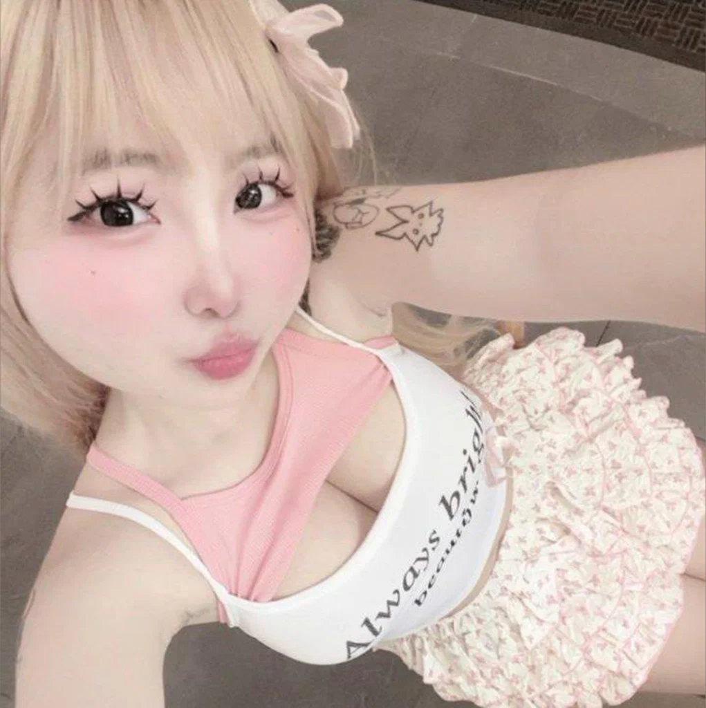 stella 🐰💕's avatar