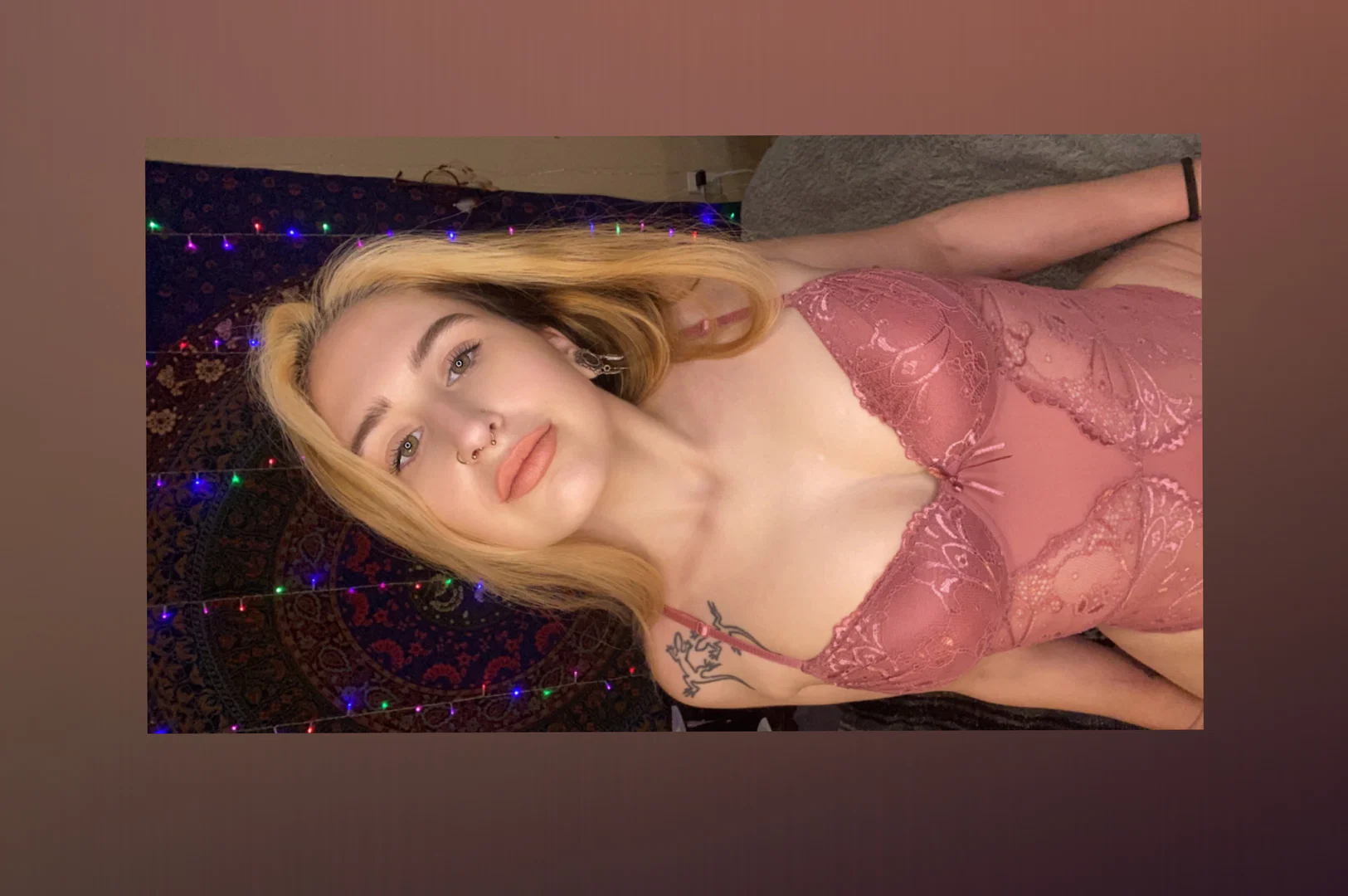 Samantha profile banner