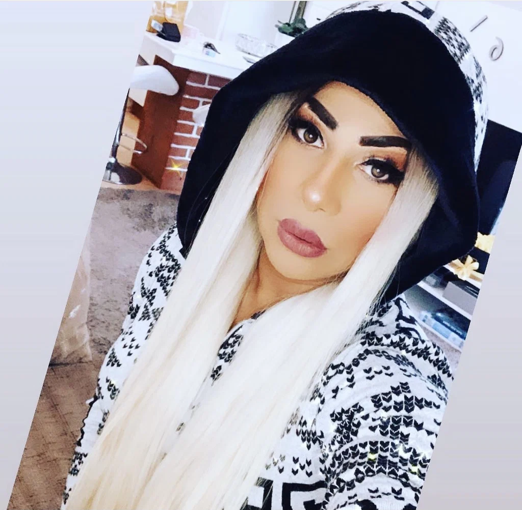 Vani Shemale's avatar