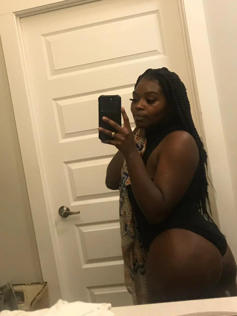 Queenie D🤤💦