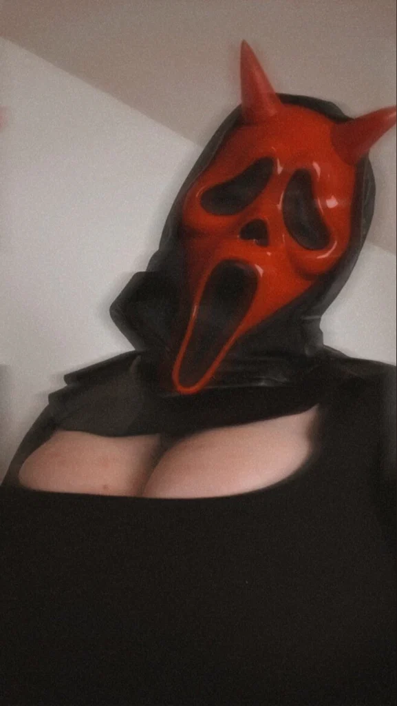 Rosey's avatar