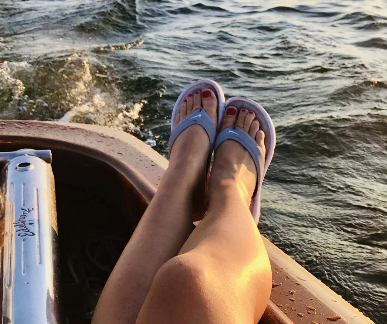 Roslynfeet profile banner