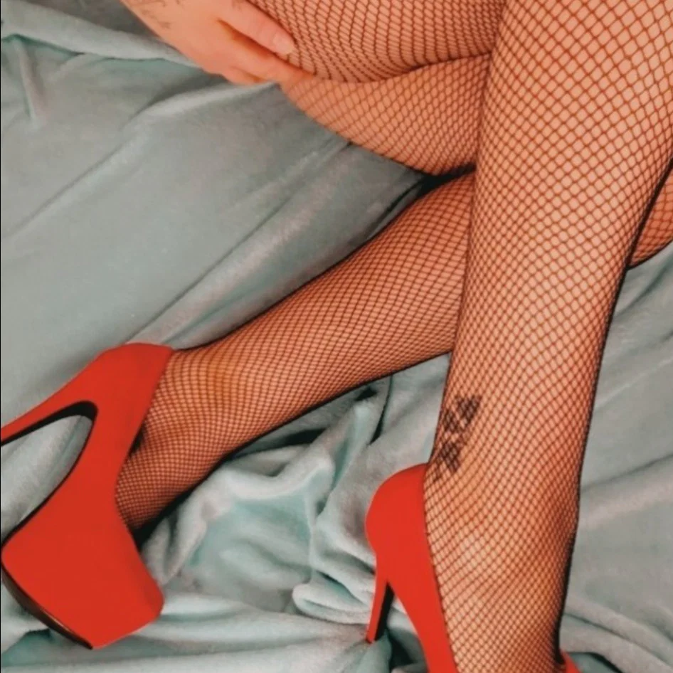 KinkyDee23 profile banner
