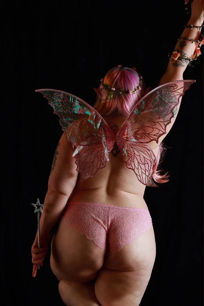 Bottomless Bee's avatar