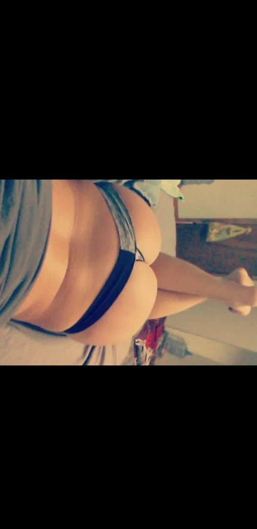Nichole lynn profile banner