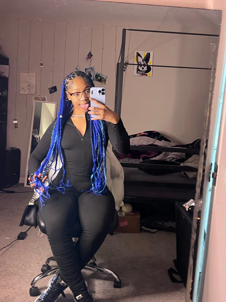 I F*CK BACK 😇's avatar