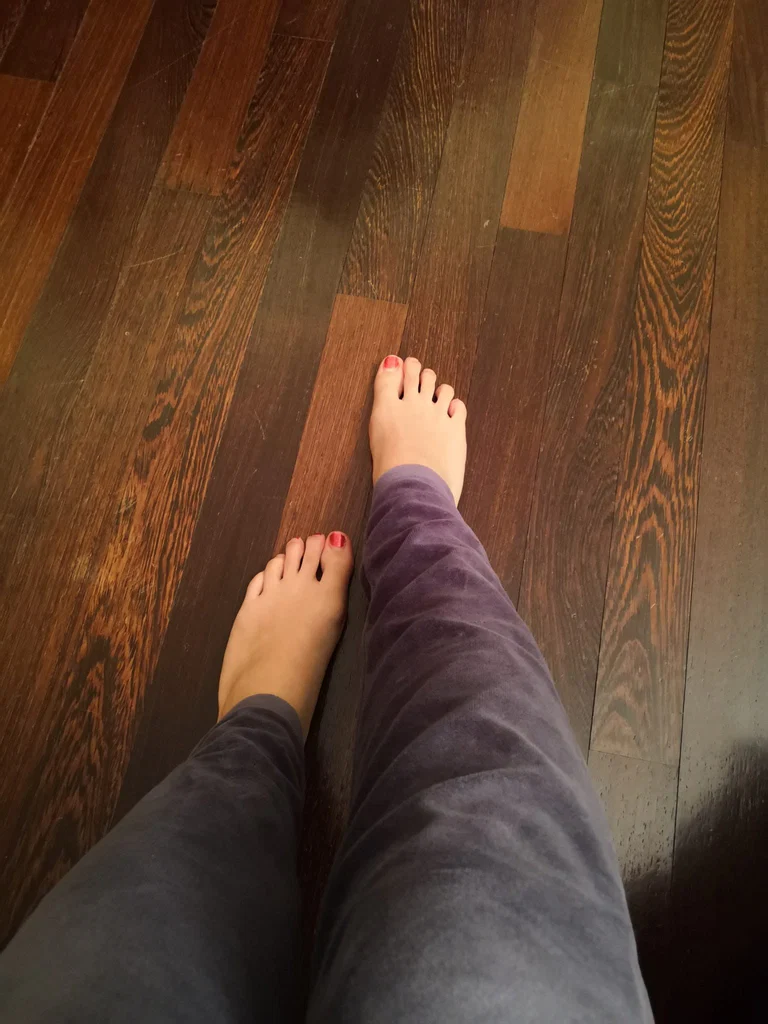 Blue eyed feet adventures👣💙🦪's avatar