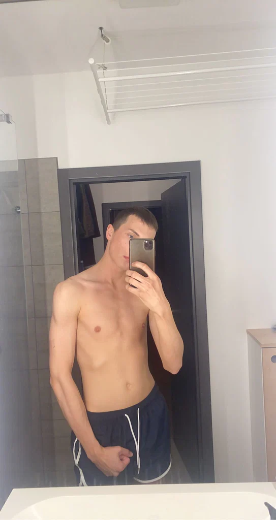 Russo Mitchell's avatar