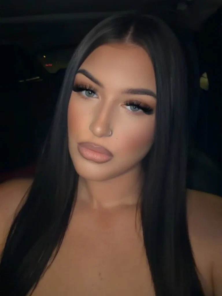 Tall Goddess Tay's avatar