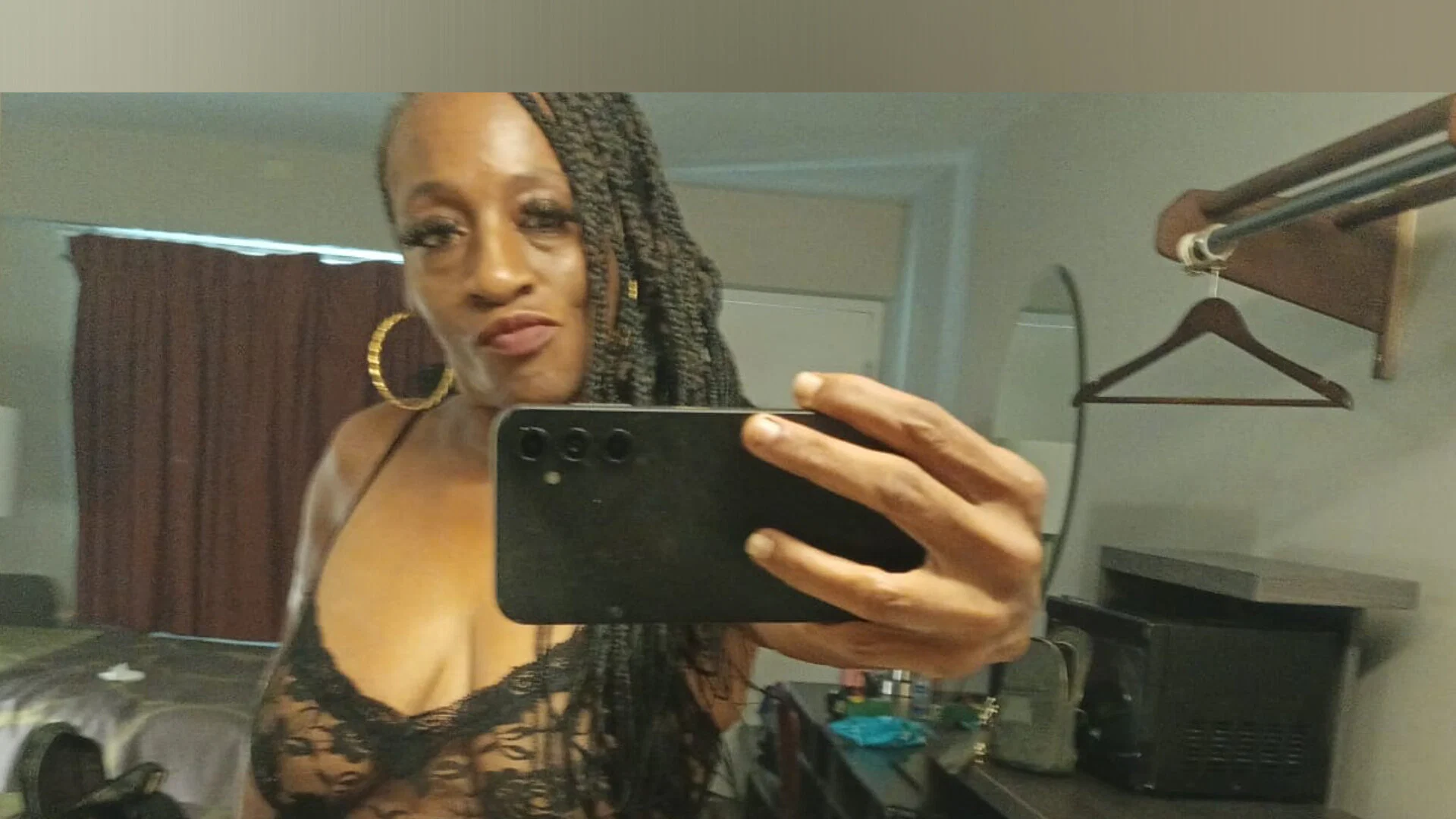 MS. VEE the Head Doctor profile banner