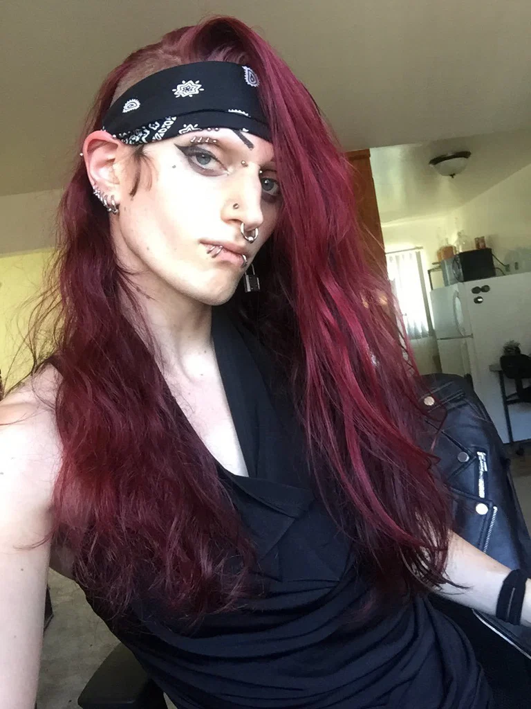 Scarlet Anahita's avatar