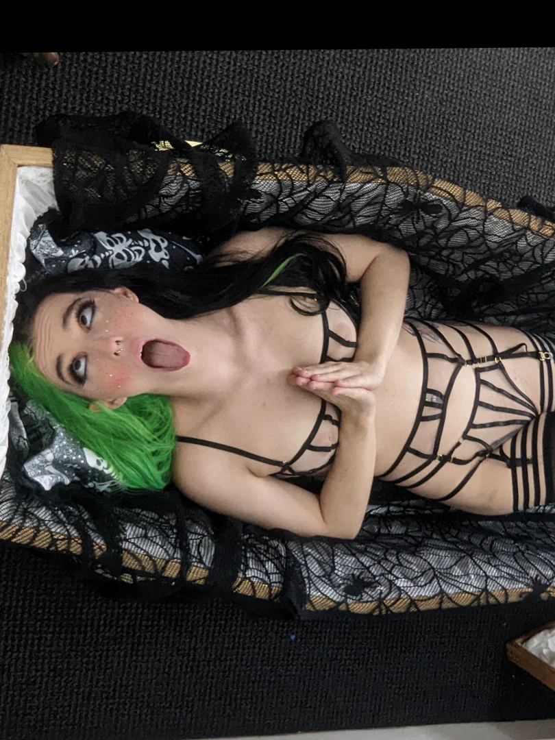 Buttercup Slut profile banner