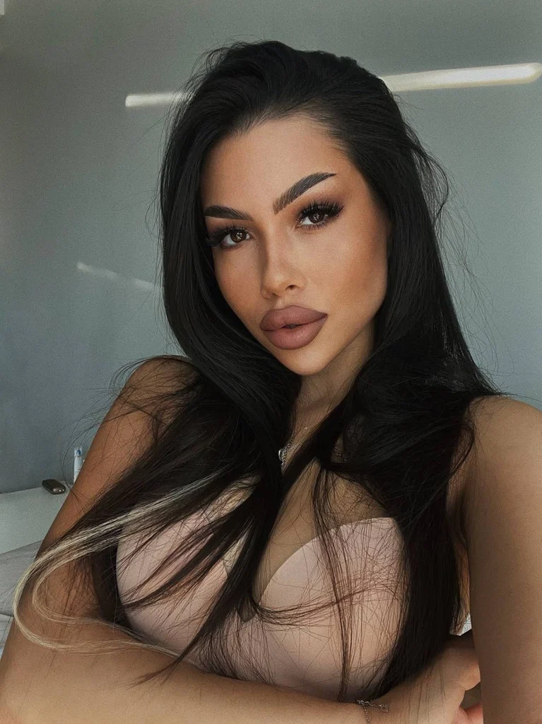 Sweet Lola 🌸's avatar