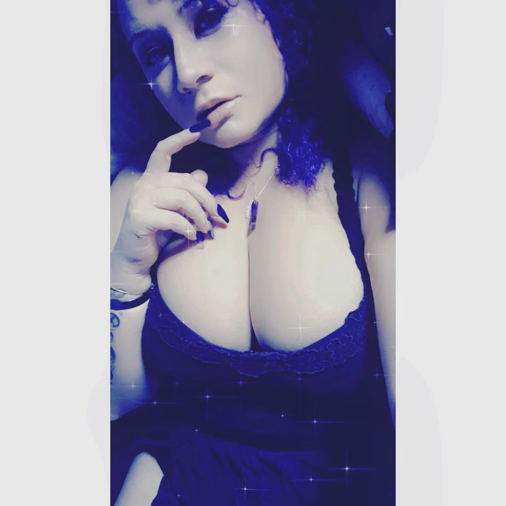Phoenix 💋🔥🖤's avatar