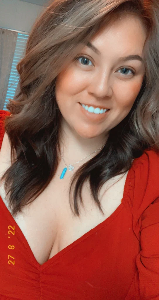 Cute and Curvy's avatar
