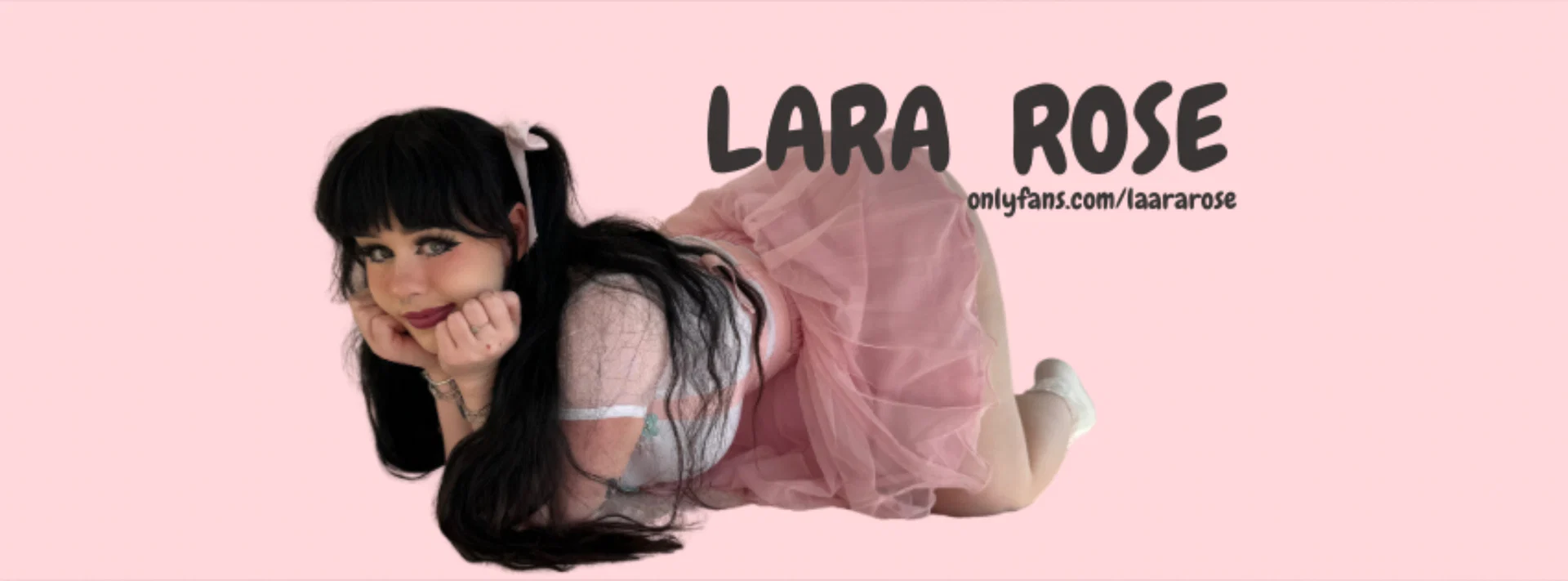 Lara Rose profile banner