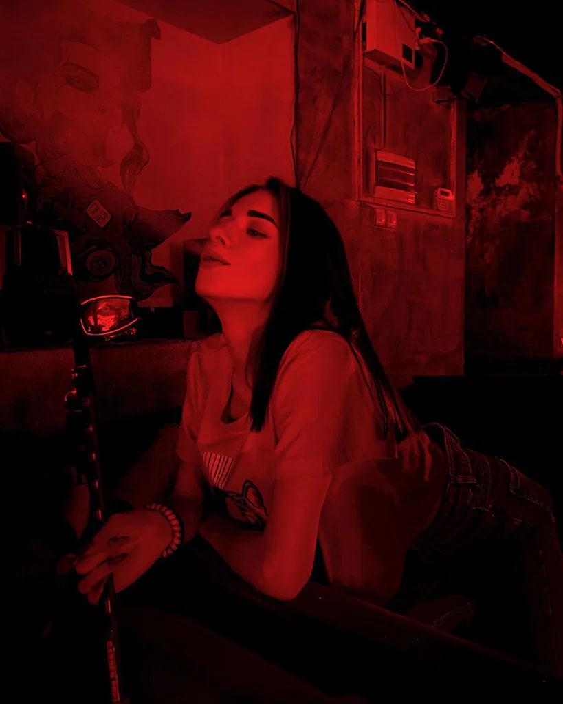 Alis Gold's avatar