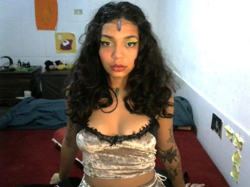 Sarah Phoebe's avatar