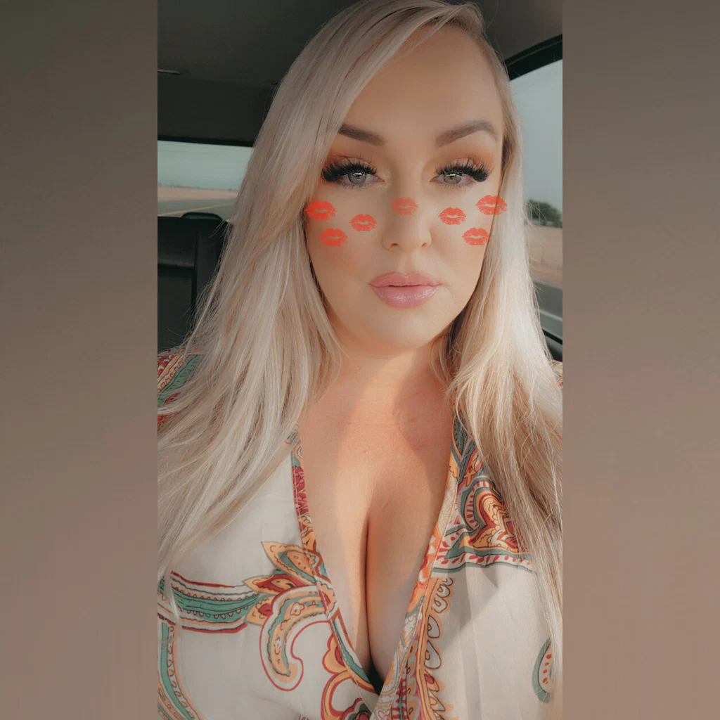 💚🍏🍀 Plus Size Barbbie 💚🍏🍀's avatar