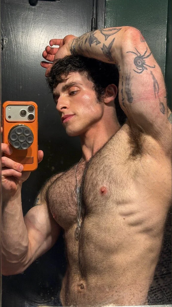 TYLER's avatar