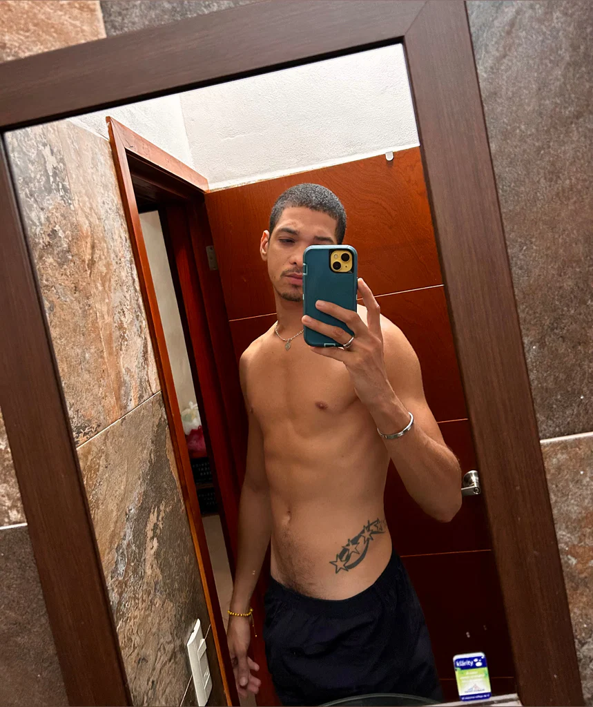 Axel Aguilera's avatar