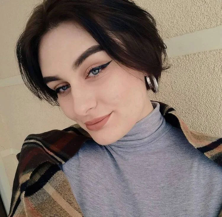 Ellen Gray's avatar
