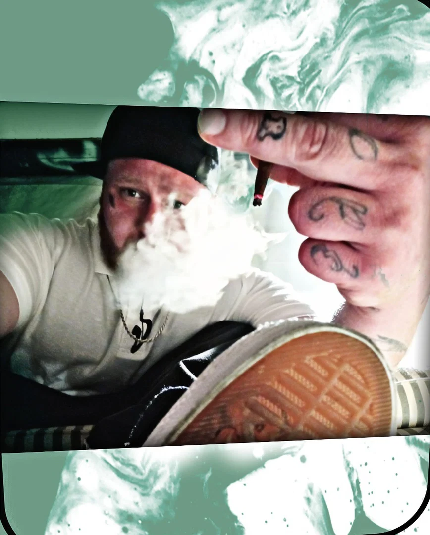 EveBitMeOnMyAdamsApple profile banner