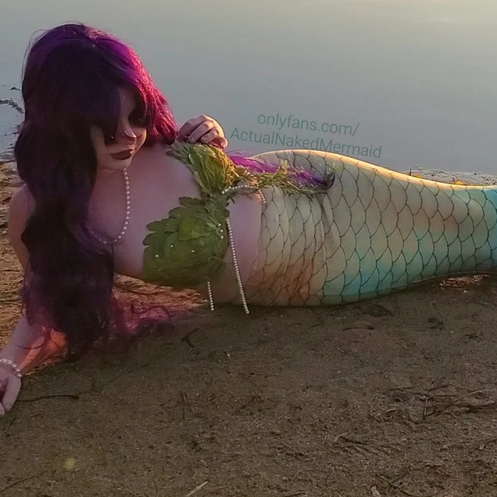 ActualNakedMermaid's avatar