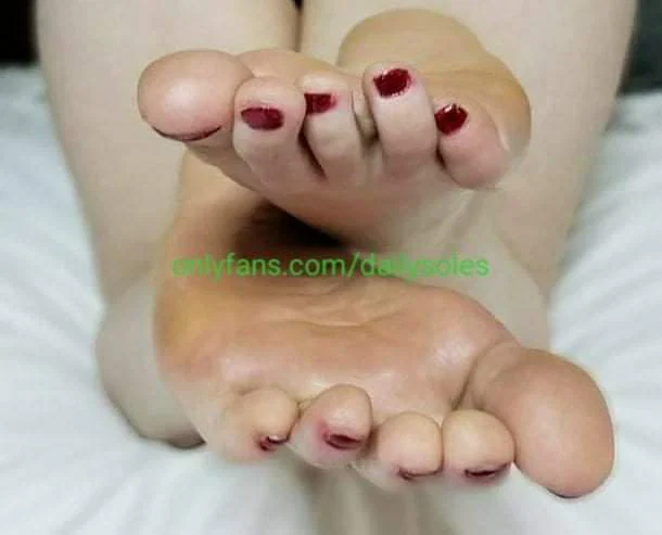 Peachy Feet