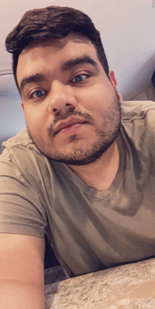 Julio's avatar