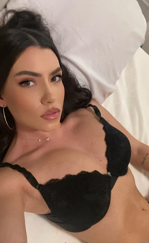 Yasmine 🦋