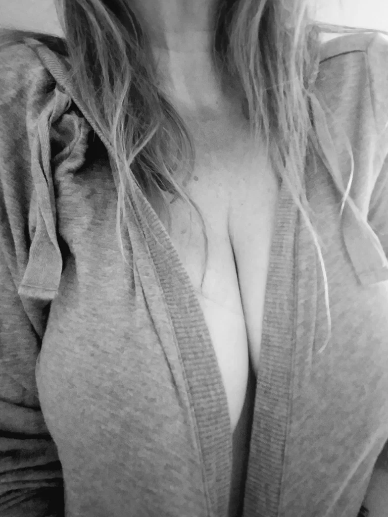 Sexy Vixen's avatar