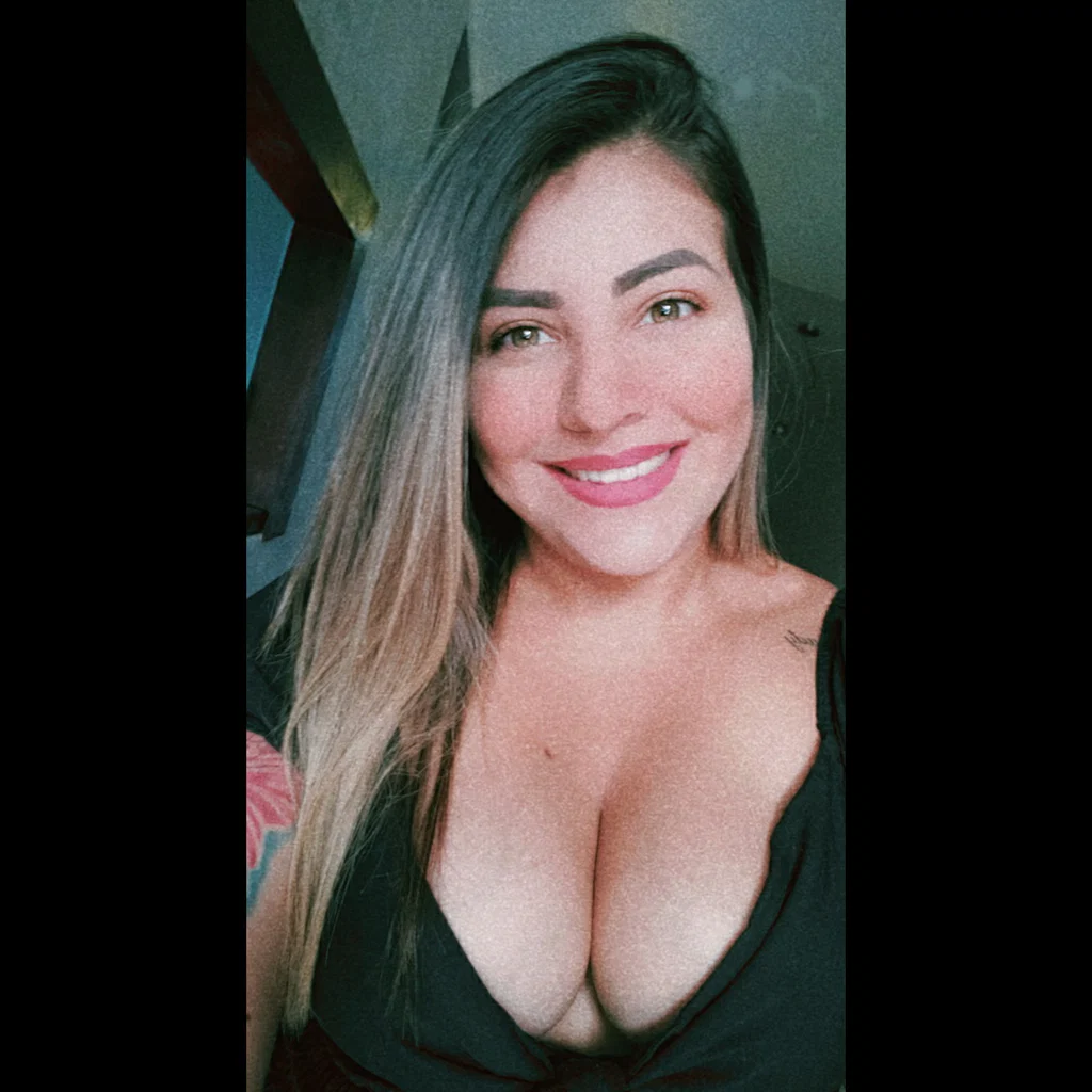 Vale Santamaría's avatar