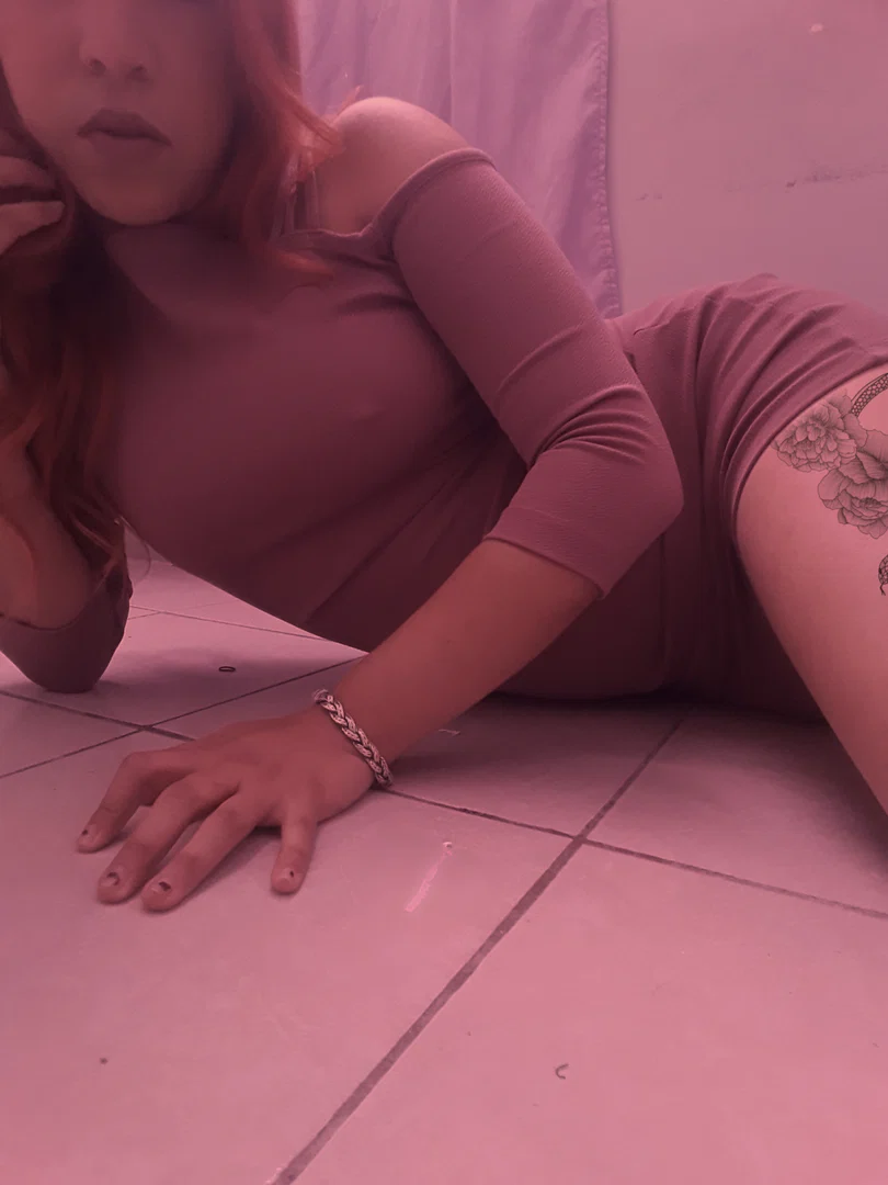 Ann Red profile banner