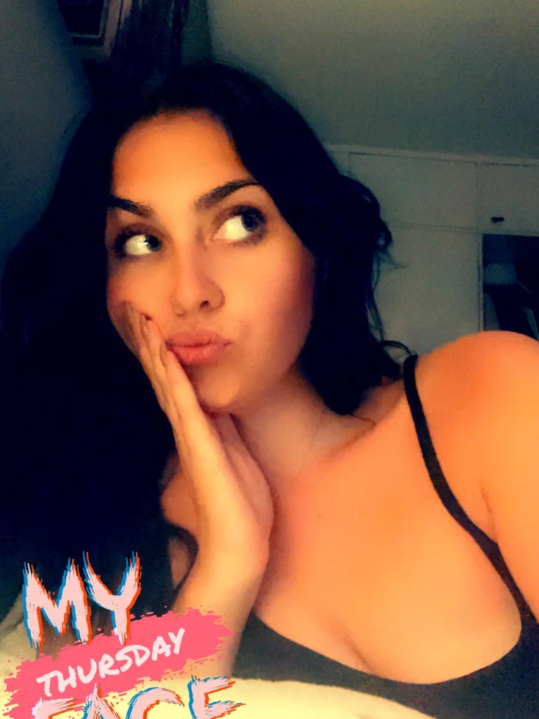 Lara Mai's avatar