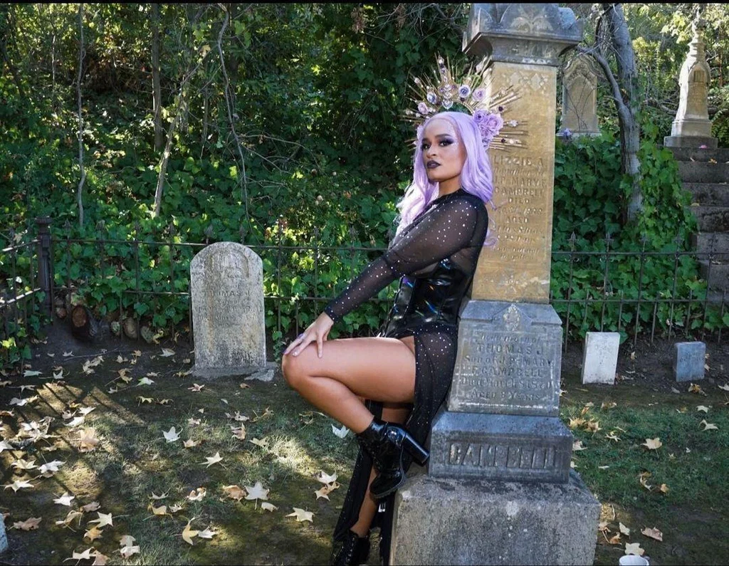 MistressViolet