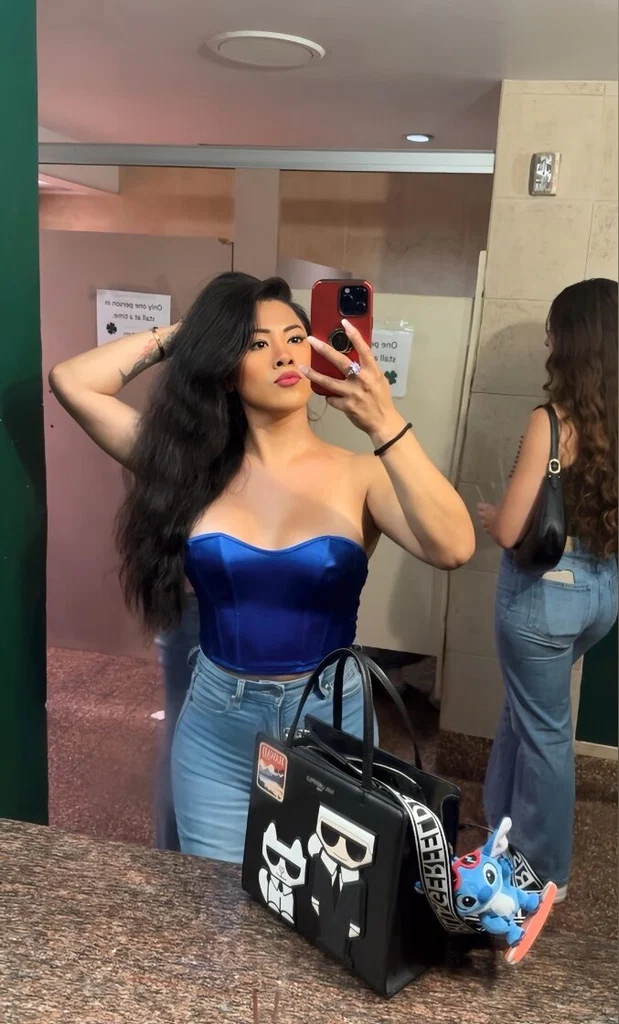 Jennifer Amor's avatar