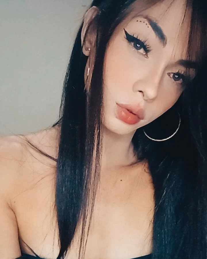 camila santamaria's avatar