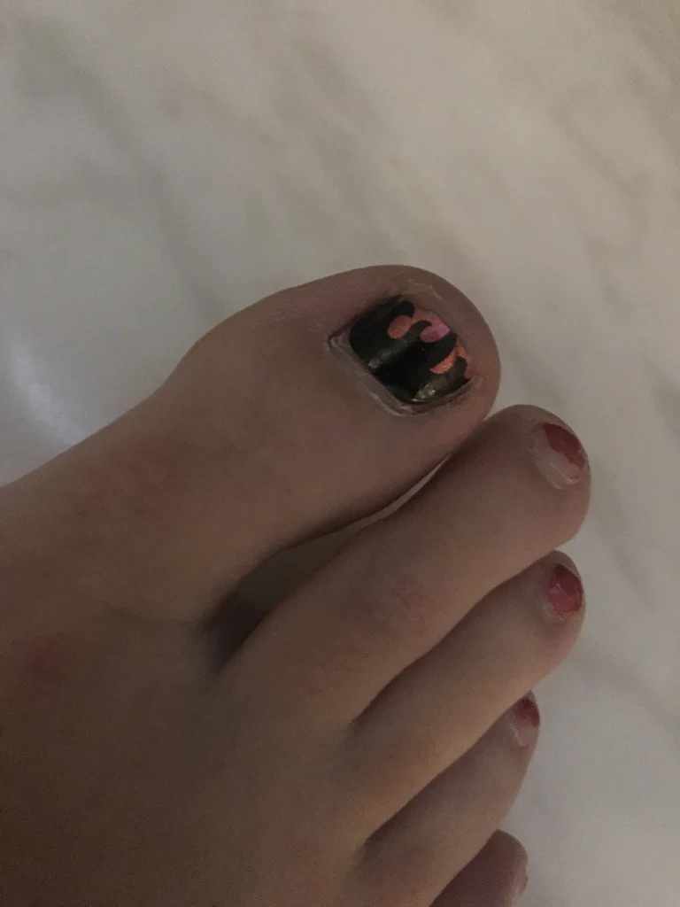 Love my feet's avatar