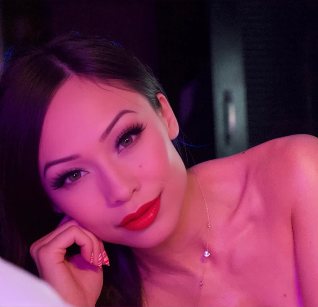 💋 Asian Goddess 💋's avatar
