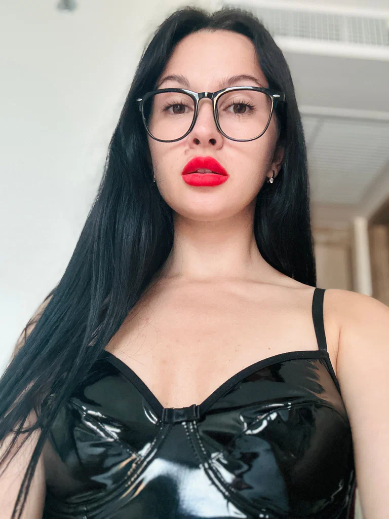 👑Mistress Anny's avatar