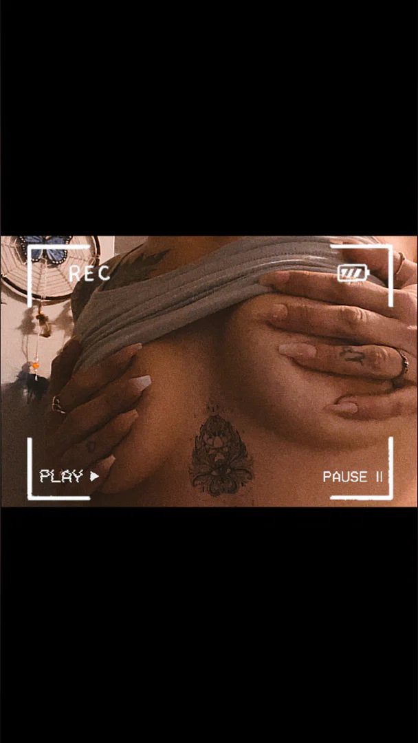 Tati mommi profile banner
