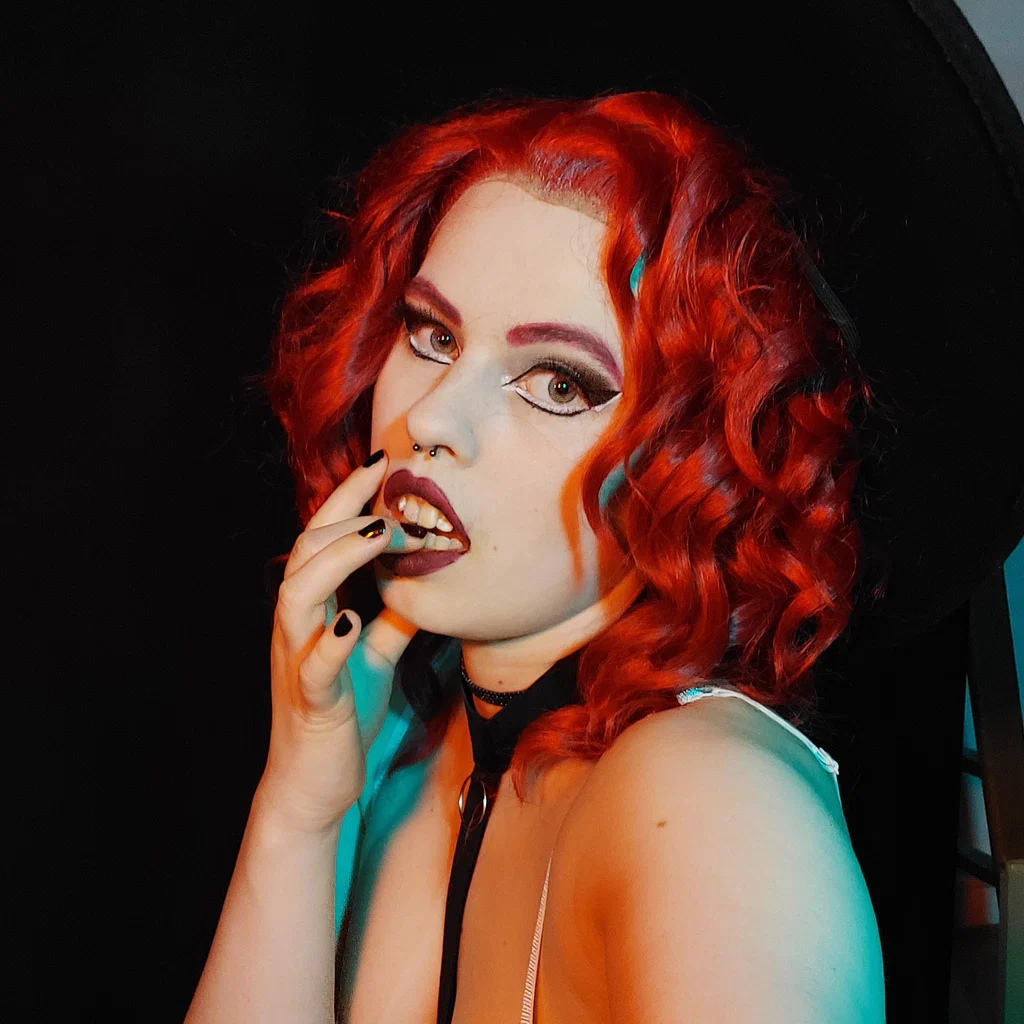 Kora Elle's avatar