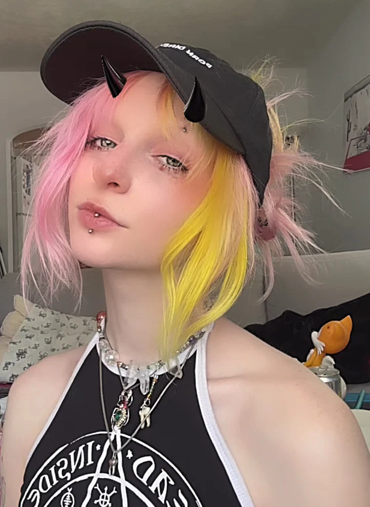 Icky Vicky✨'s avatar