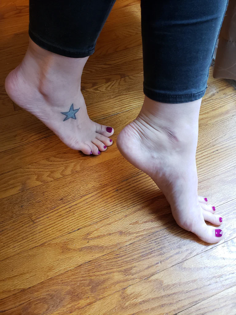 FlirtyFeet322