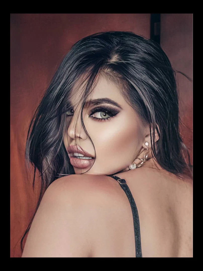 VyQueen profile banner