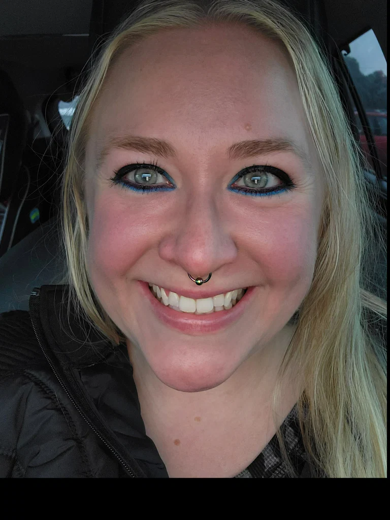 Cassie Deep's avatar