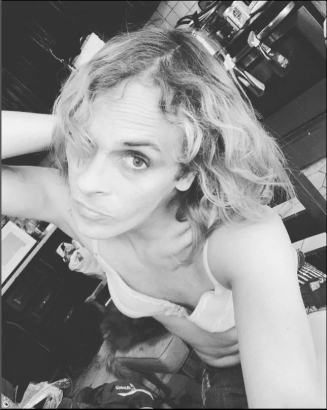 Vivian Vile's avatar