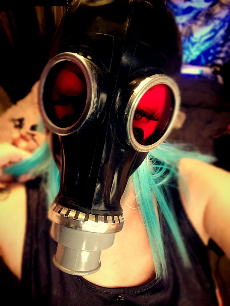 Spooky Bee 😈🐝's avatar