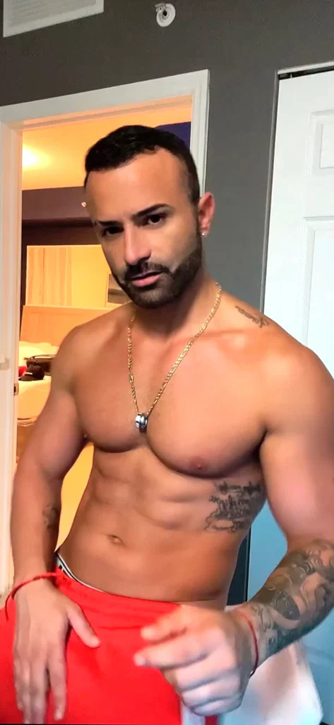 Ángel Reyes's avatar